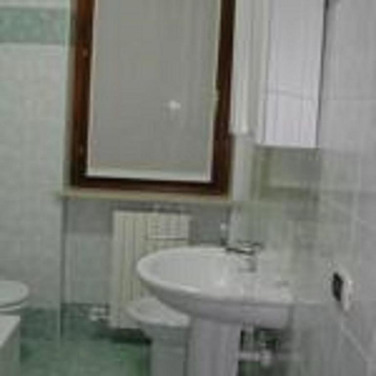 Casa Lavoro Vancanza Apartment Кастелнуово дел Гарда Стая снимка