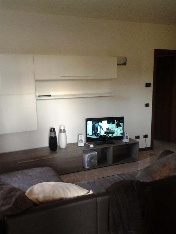 Casa Lavoro Vancanza Apartment Кастелнуово дел Гарда Стая снимка